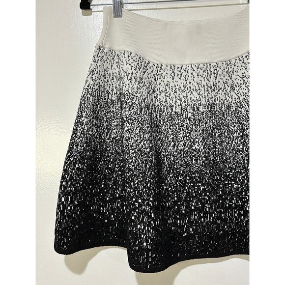 A.L.C. Printed Mini Skirt Black & White Size Large NWT Thick Knit Fabric Dressy - Picture 9 of 11